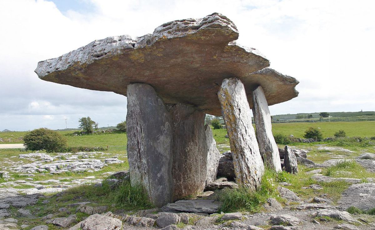 Dolmen di Poulnabrone (Irlanda) - Foto Jon Sullivan PDPhoto